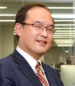 乙守 栄一